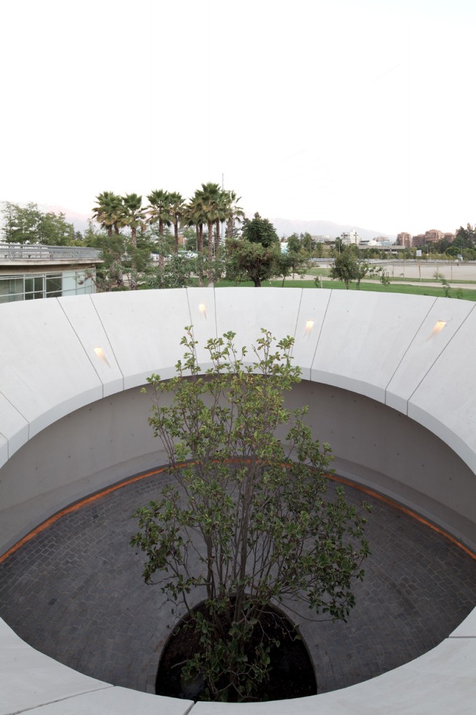 M9 Memorial by Gonzalo Mardones