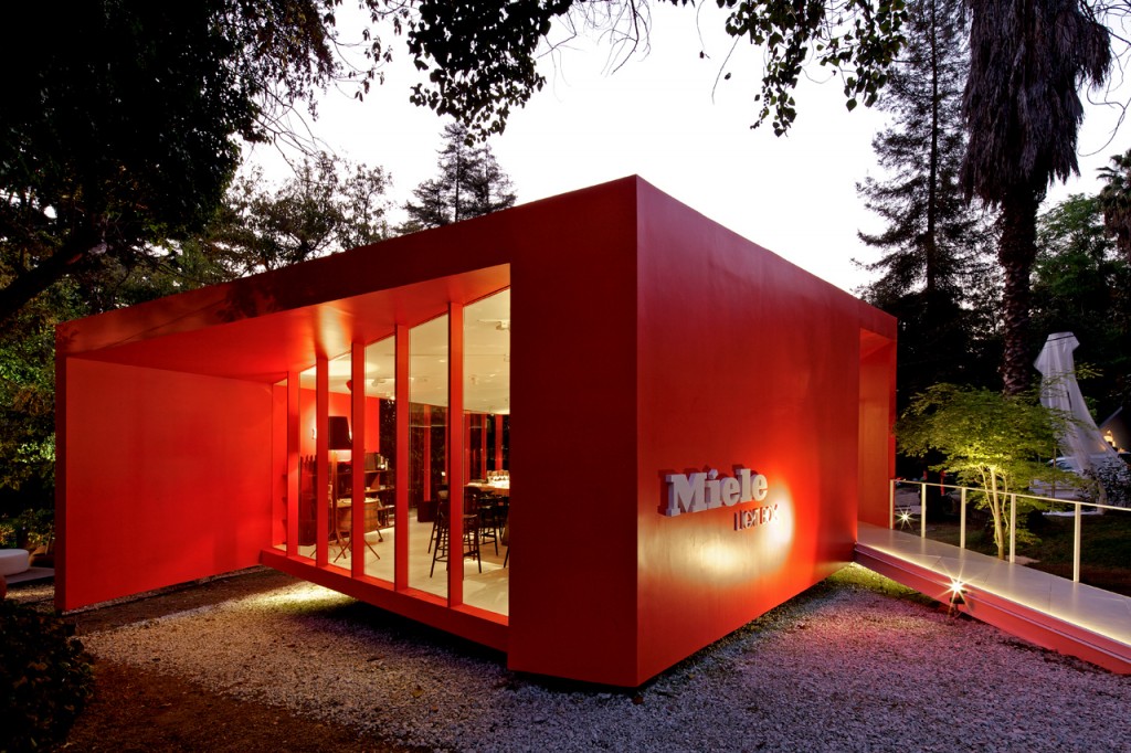 Miele Light Box by Gonzalo Mardones