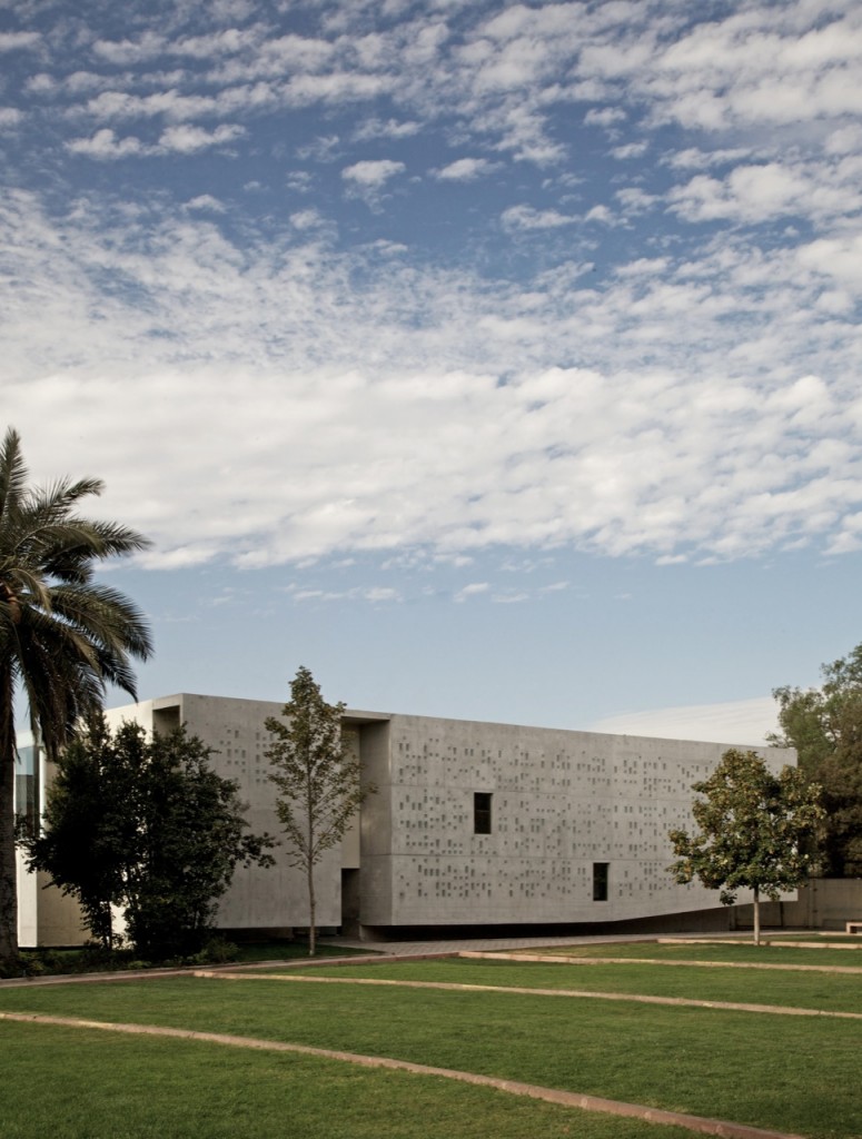 Padre Hurtado Memorial by Undurraga Deves Arquitectos