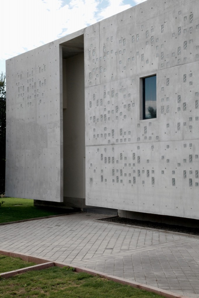 Padre Hurtado Memorial by Undurraga Deves Arquitectos