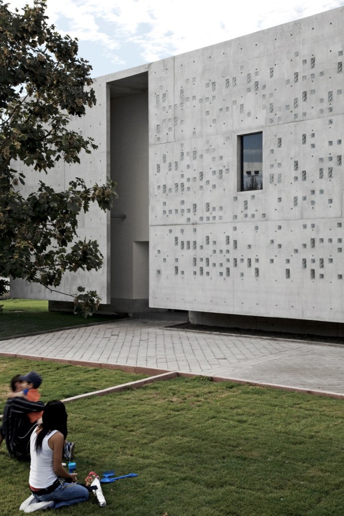 Padre Hurtado Memorial by Undurraga Deves Arquitectos