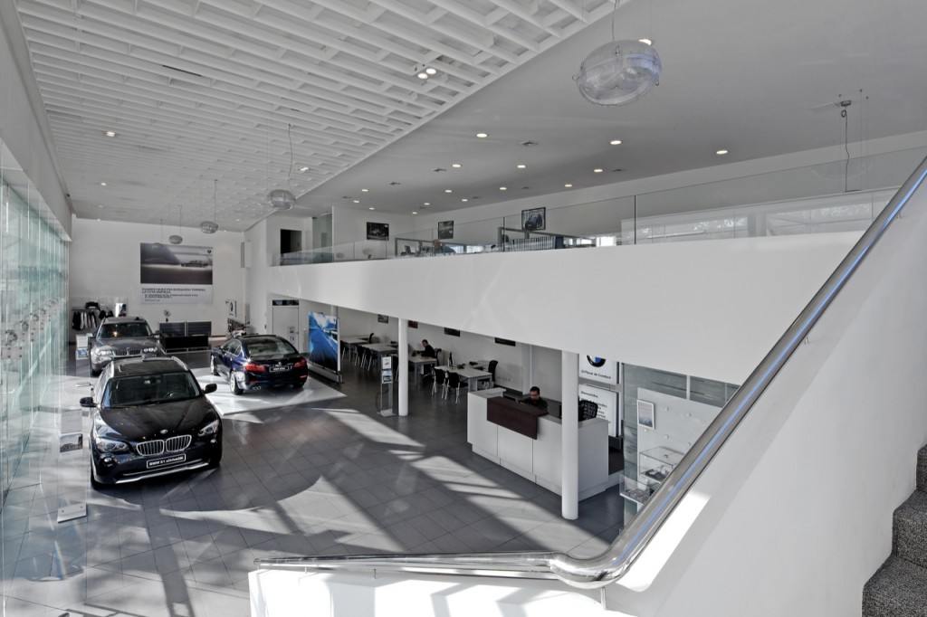 BMW Store by Guillermo Hevia Architects