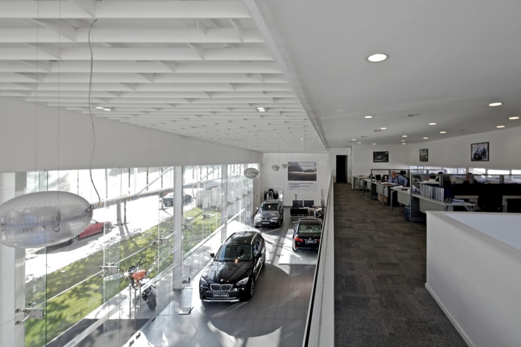 BMW Store by Guillermo Hevia Architects