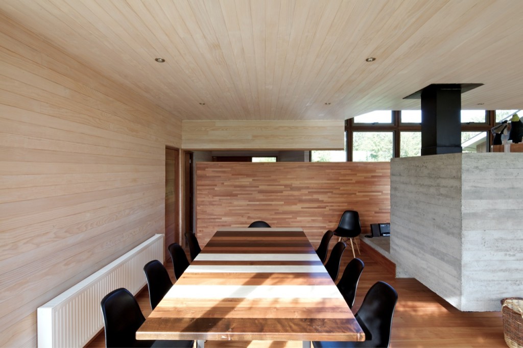 Villarrica House II by MOBIL Arquitectos