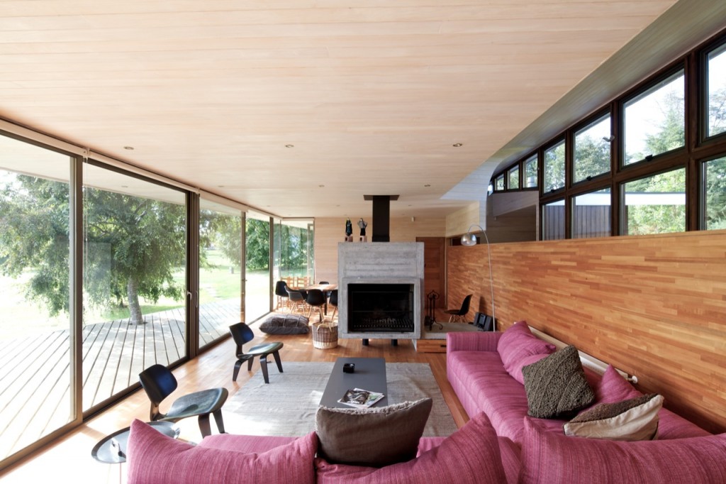 Villarrica House II by MOBIL Arquitectos