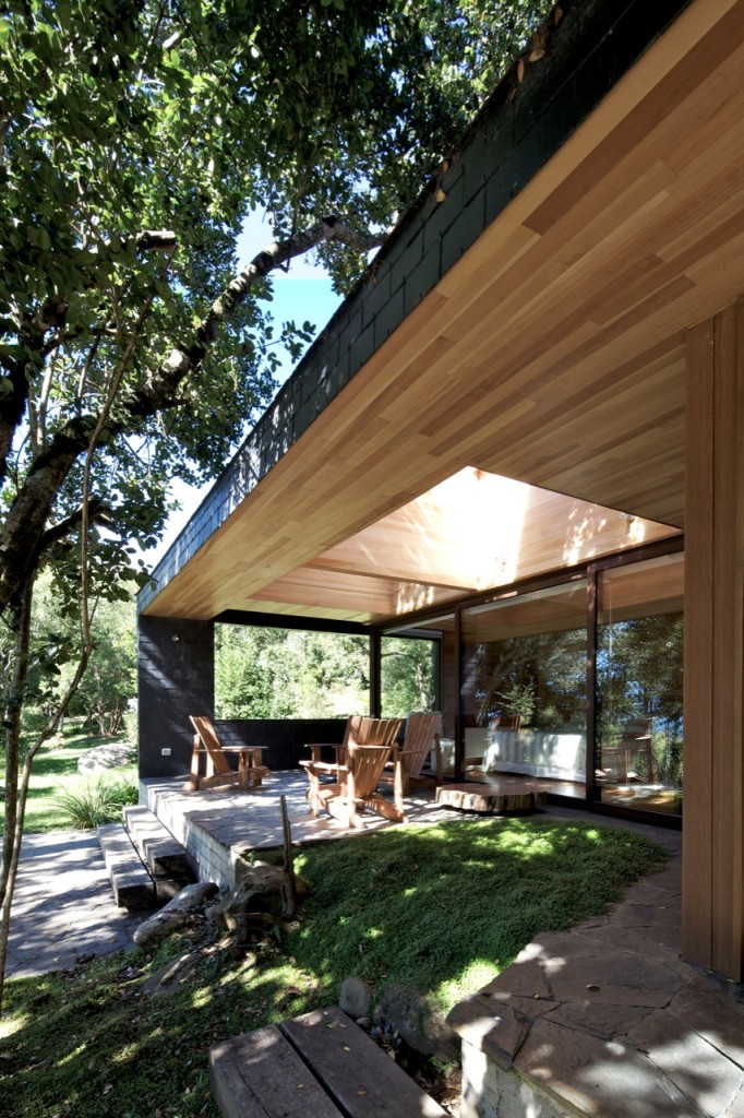 Kullenthal House by MOBIL Arquitectos