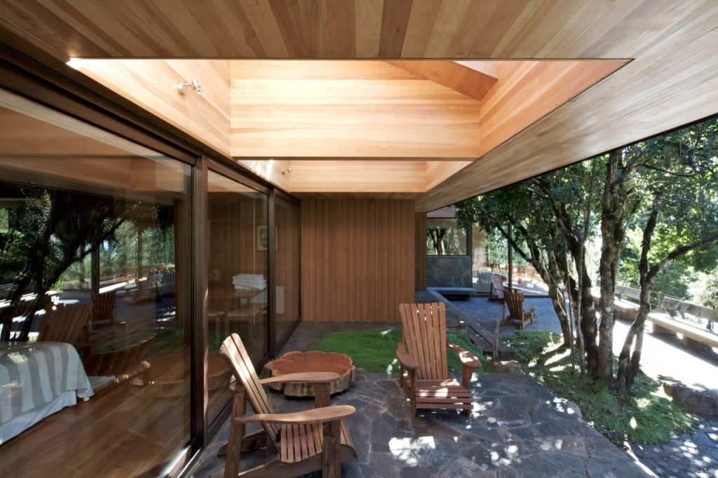 Kullenthal House by MOBIL Arquitectos