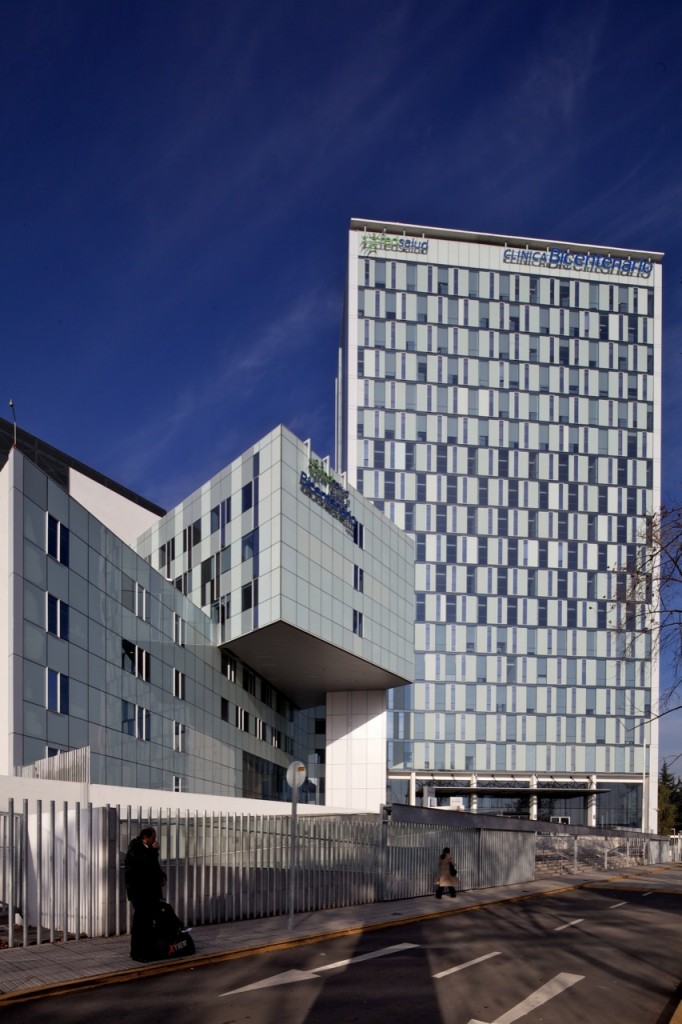 Bicentenario Hospital by MOBIL Arquitectos