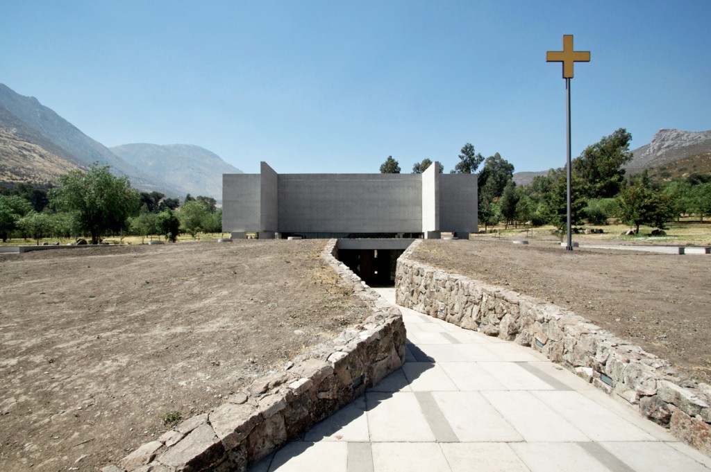 Auco Chapel by Undurraga Deves Arquitectos