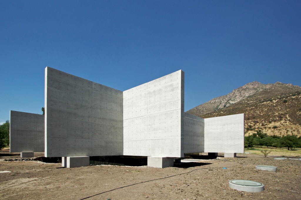 Auco Chapel by Undurraga Deves Arquitectos