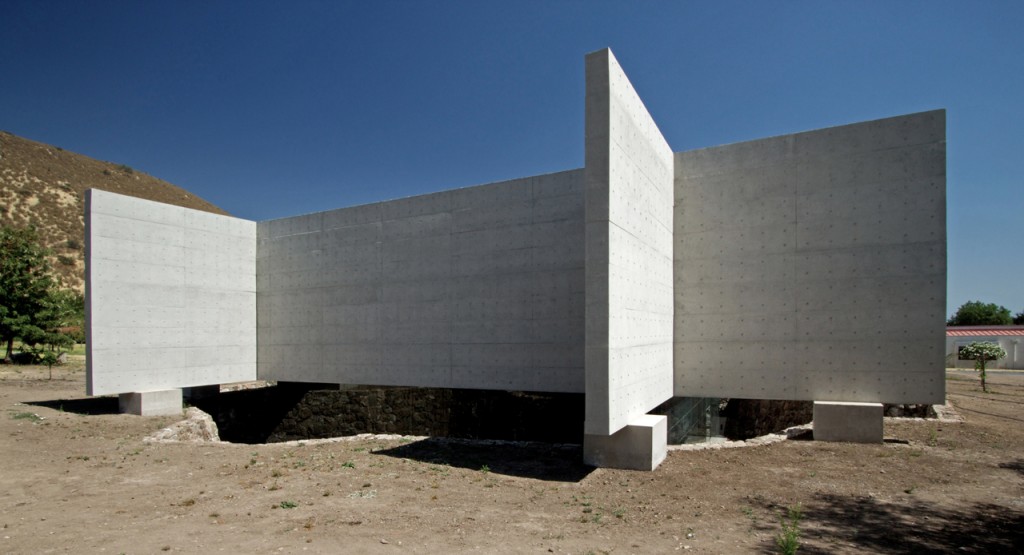 Auco Chapel by Undurraga Deves Arquitectos