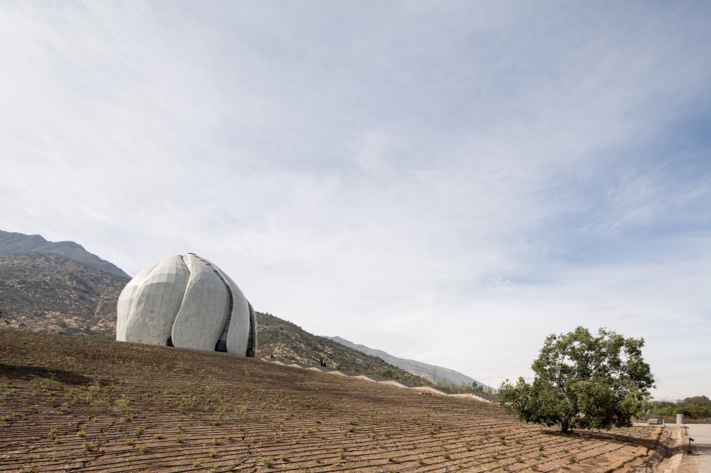 Baha'i Temple by Hariri Pontarini (13)