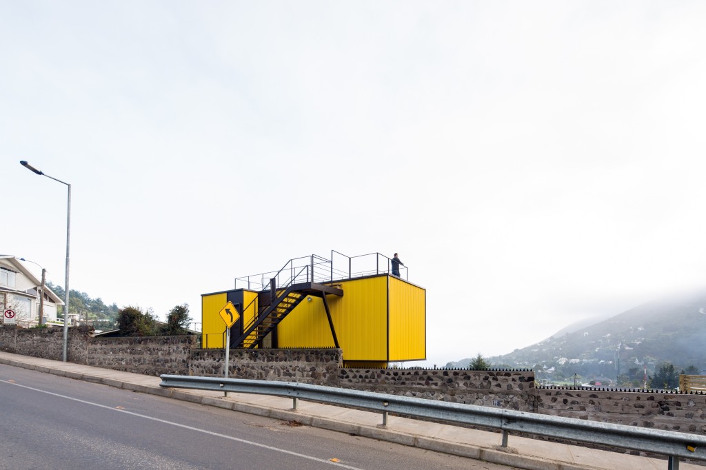 Yellow House in Zapallar, by Aguiló+Pedraza Arquitectos (16)