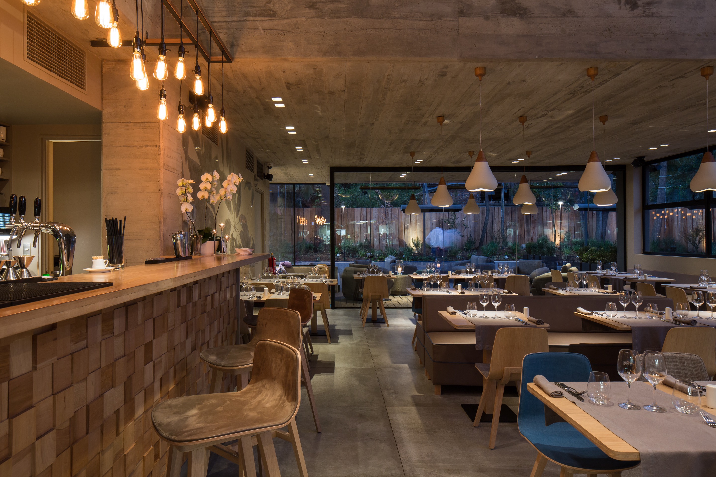 Lobo Brasserie - Carlos Mardones Arquitectos (3)