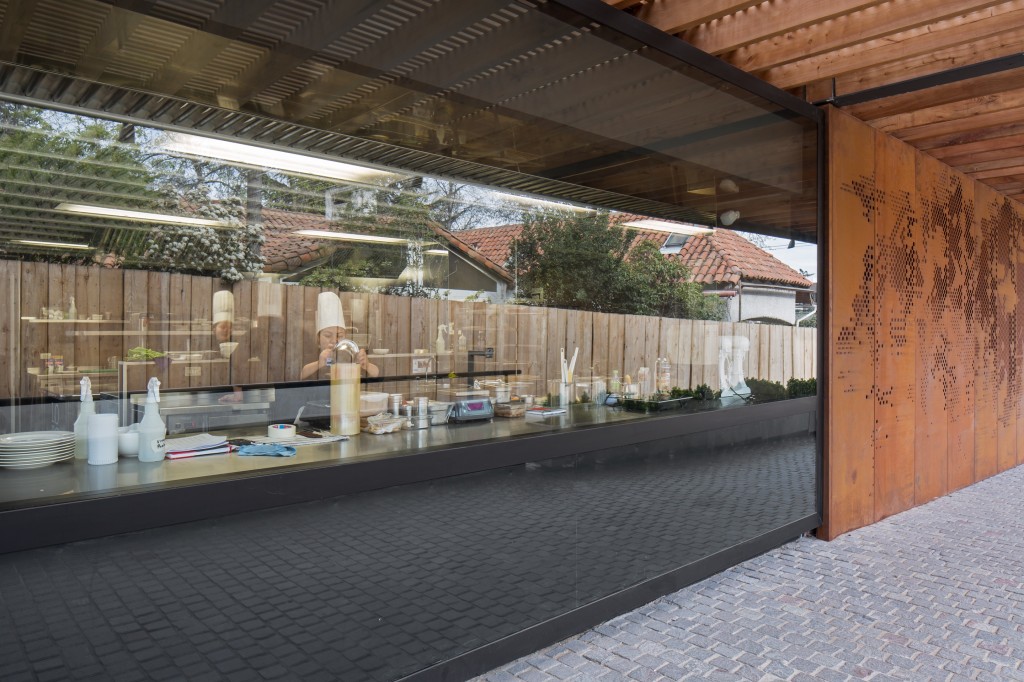 Lobo Brasserie - Carlos Mardones Arquitectos (14)