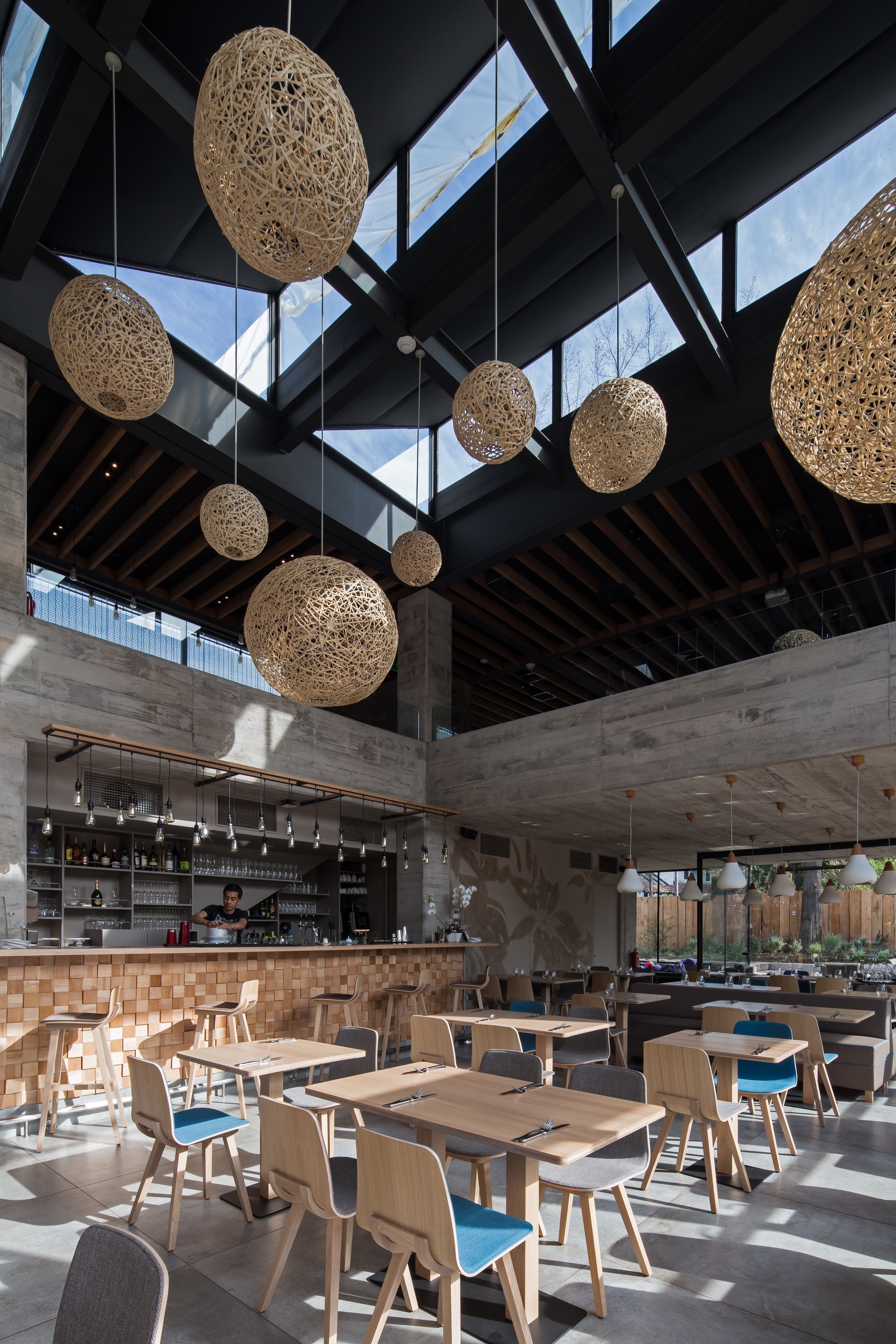 Lobo Brasserie - Carlos Mardones Arquitectos (10)