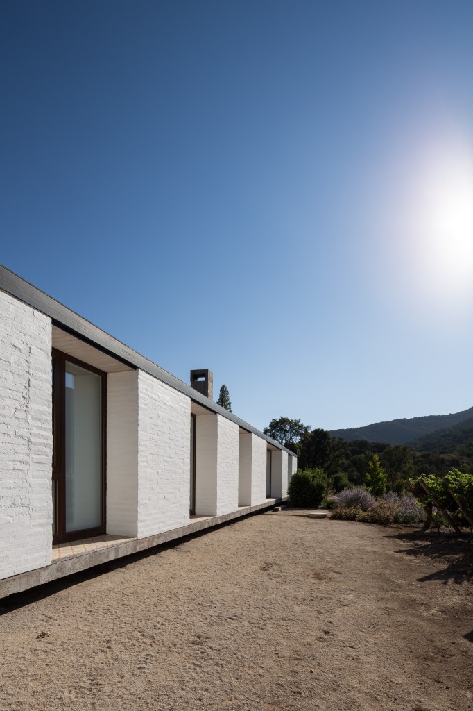 House in Pilay by Duval+Vives Arquitectos (27)