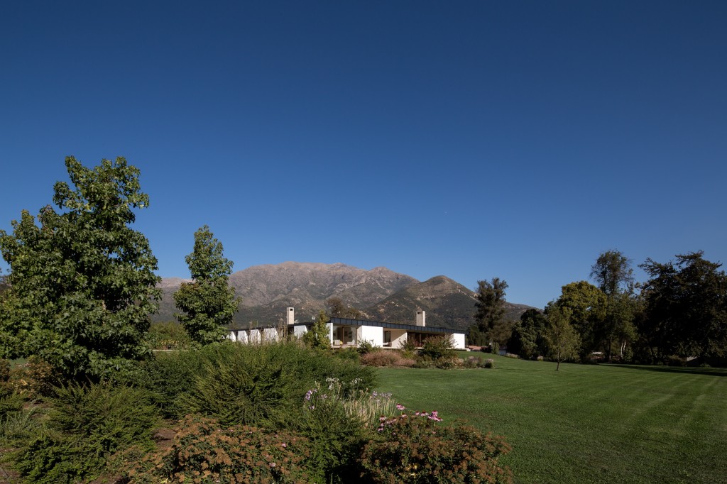 House in Pilay by Duval+Vives Arquitectos (25)