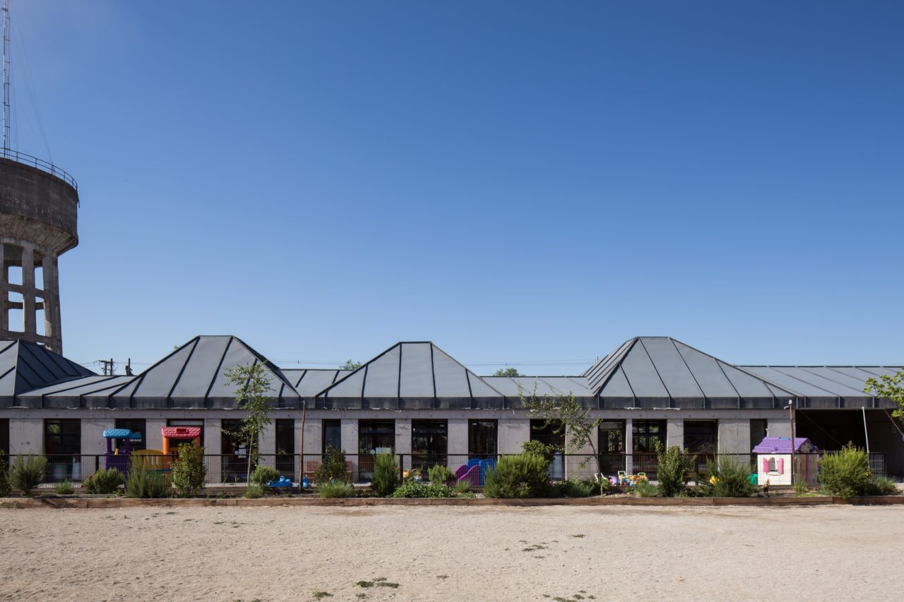 Jardín Infantil y Sala Cuna San Miguel Arcángel by Francisco León + Alicia Ross Arquitectos