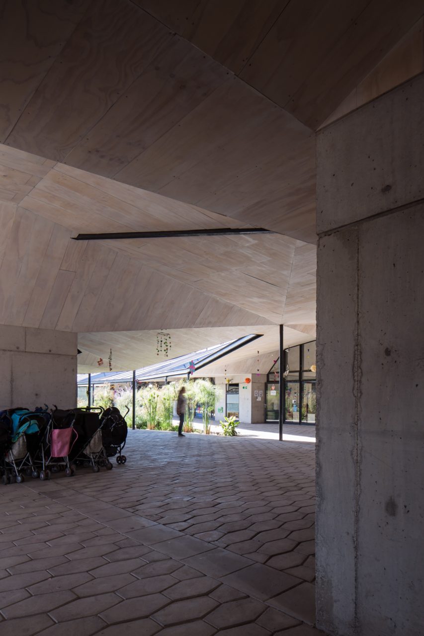 Jardín Infantil y Sala Cuna San Miguel Arcángel by Francisco León + Alicia Ross Arquitectos