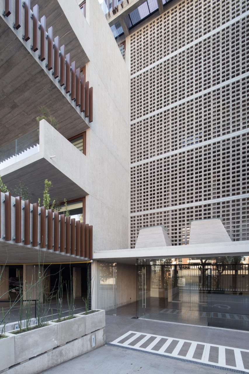 6 Building San Luis - Mathias Klotz & SML