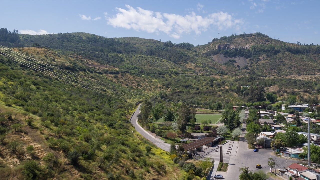 Zapadores Access to Parque Metropolitano by Cristobal Tirado