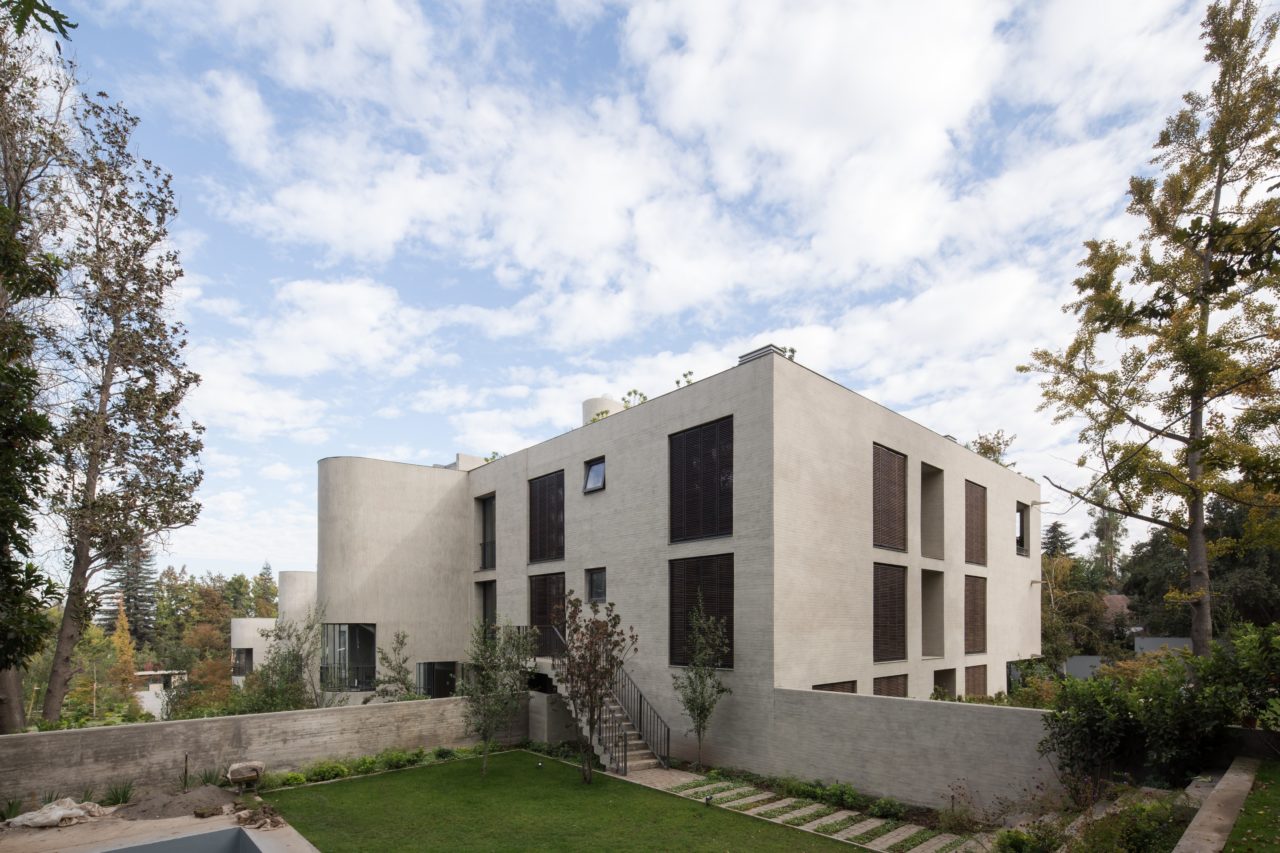 San Jose de la Sierra building by DRAA