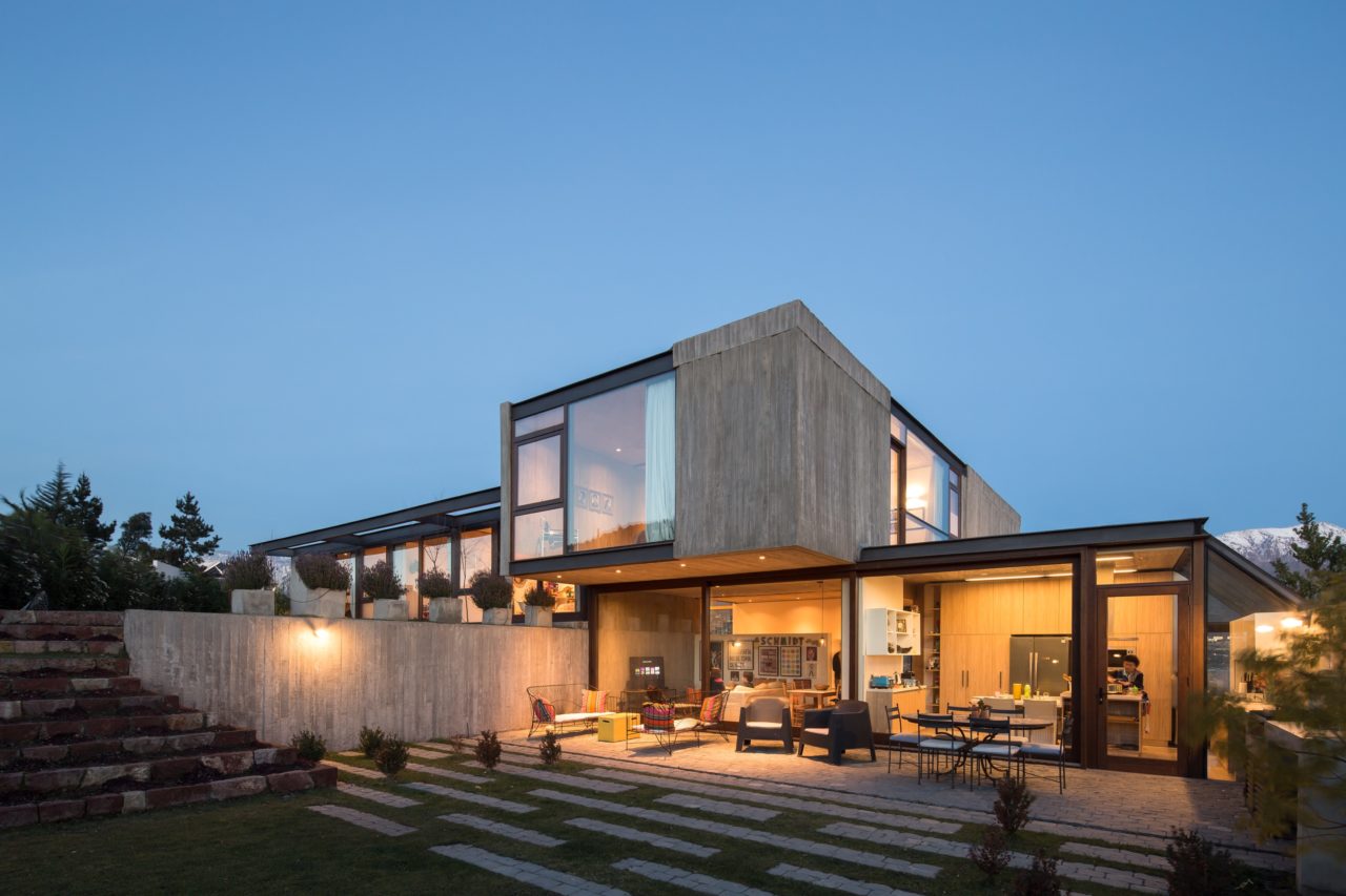 Via Aurora House by Schmidt Arquitectos