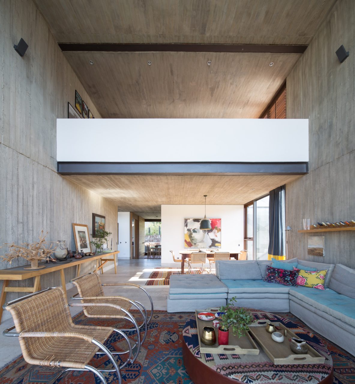 Via Aurora House by Schmidt Arquitectos