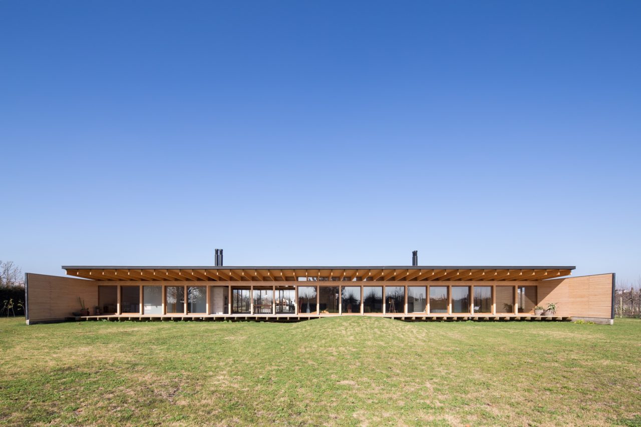 Casa Vigas by URZUA SOLER arquitectos