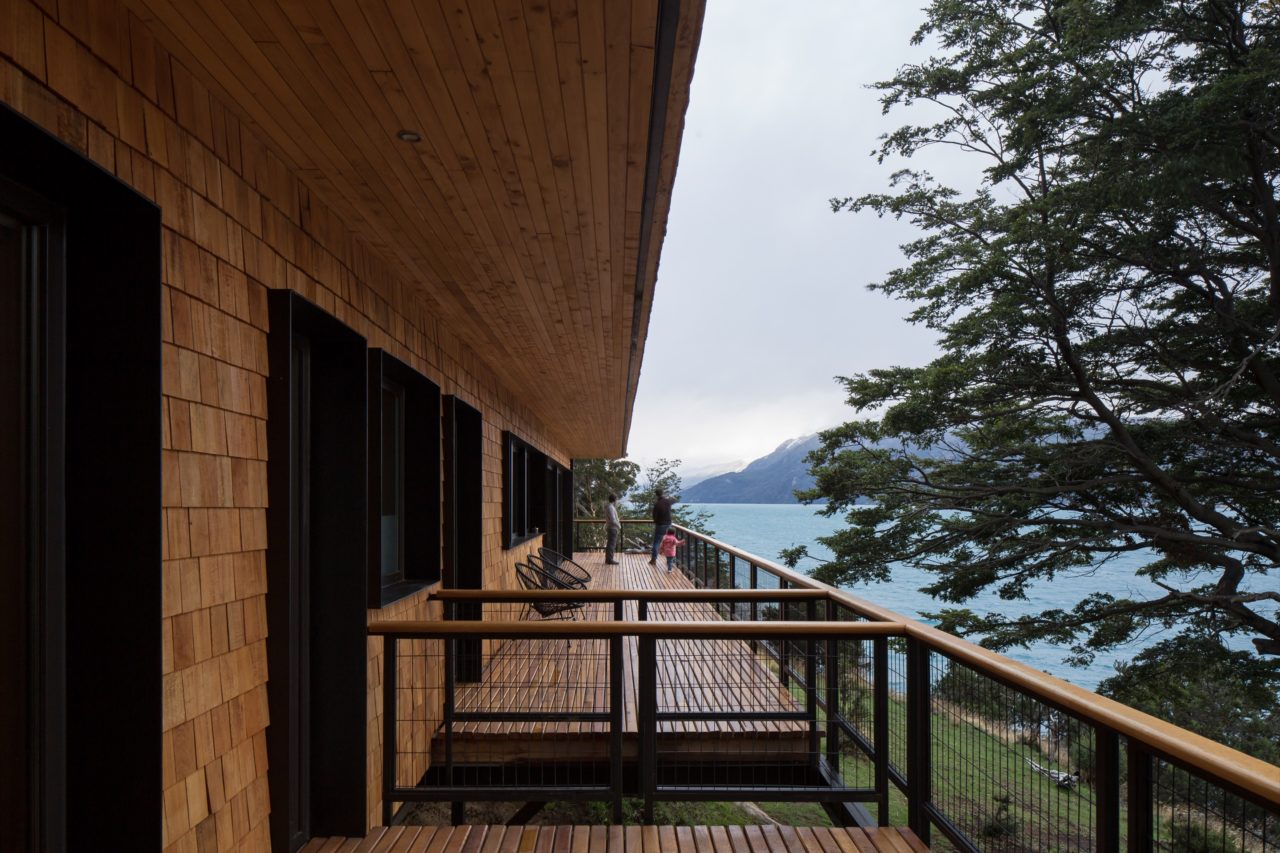 Hats House by SAA arquitectura + territorio