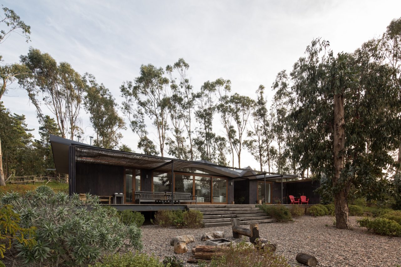 House in Agua Dulce by Mas Fernandez Arquitectos