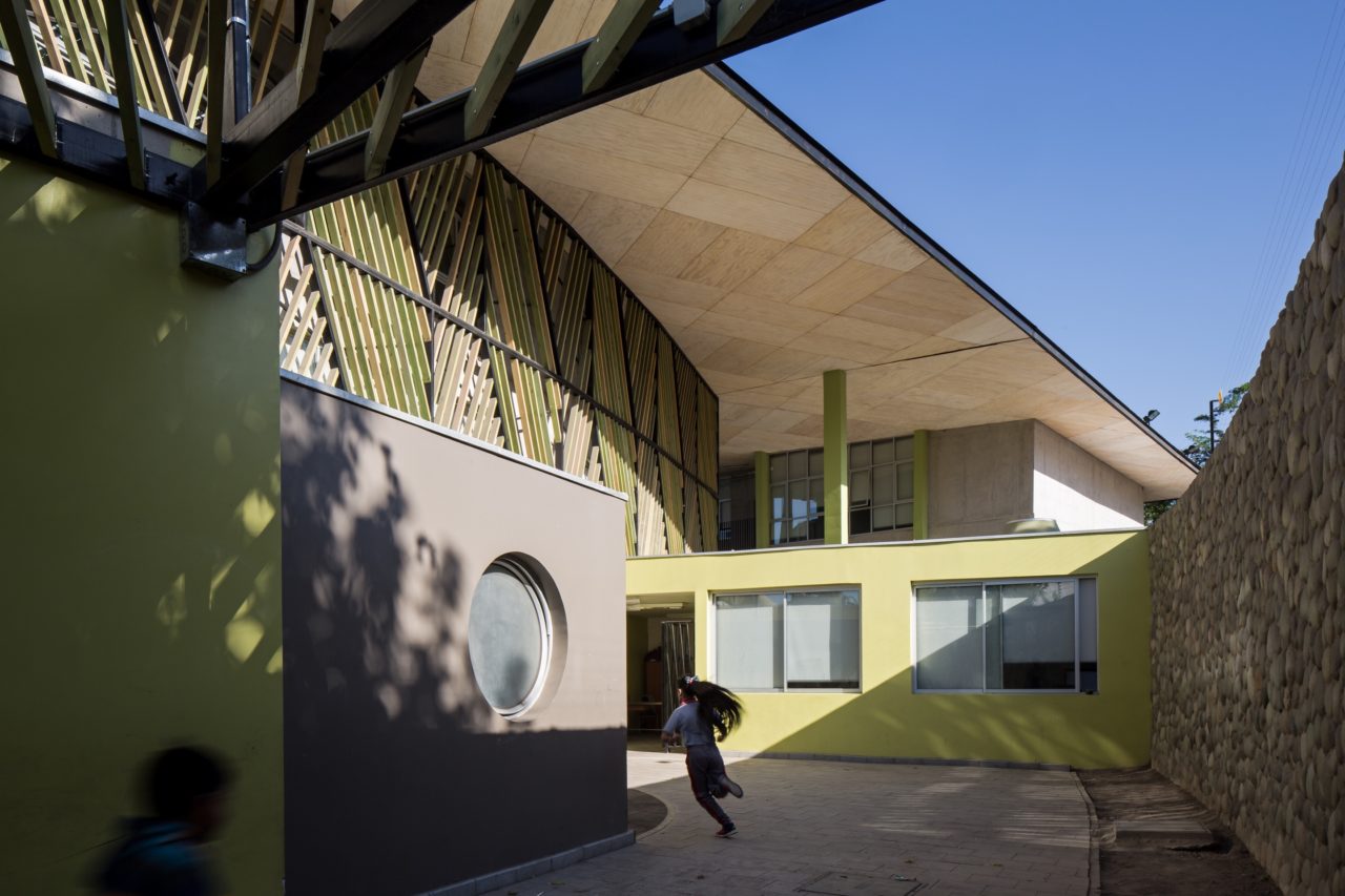 CEEB School by Marsino Arquitectura