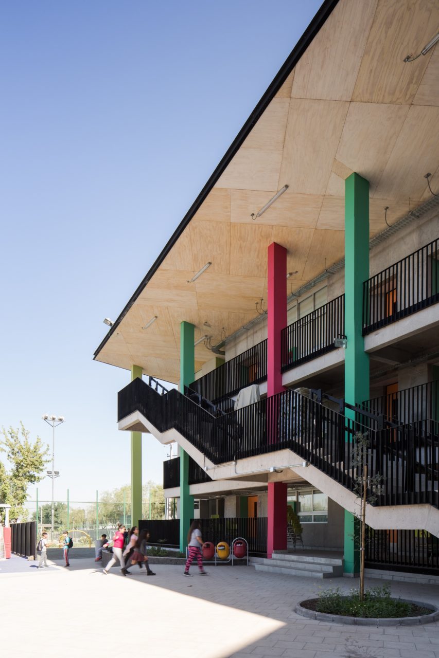 CEEB School by Marsino Arquitectura