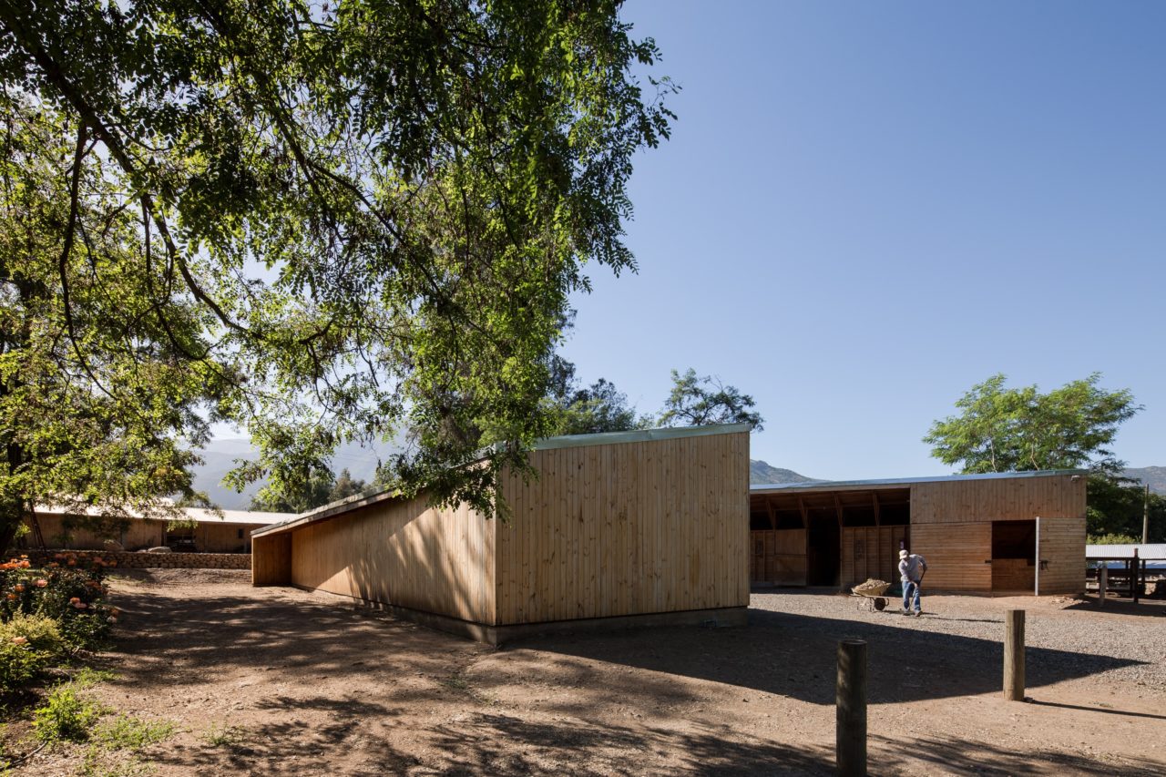 Pilay Horse Stable by Duval+Vives Arquitectos