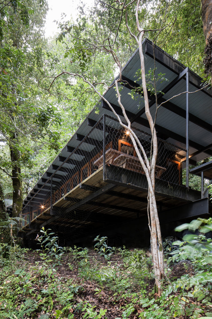 Refugio de Materiales Reciclados / Juan Luis Martínez Nahuel