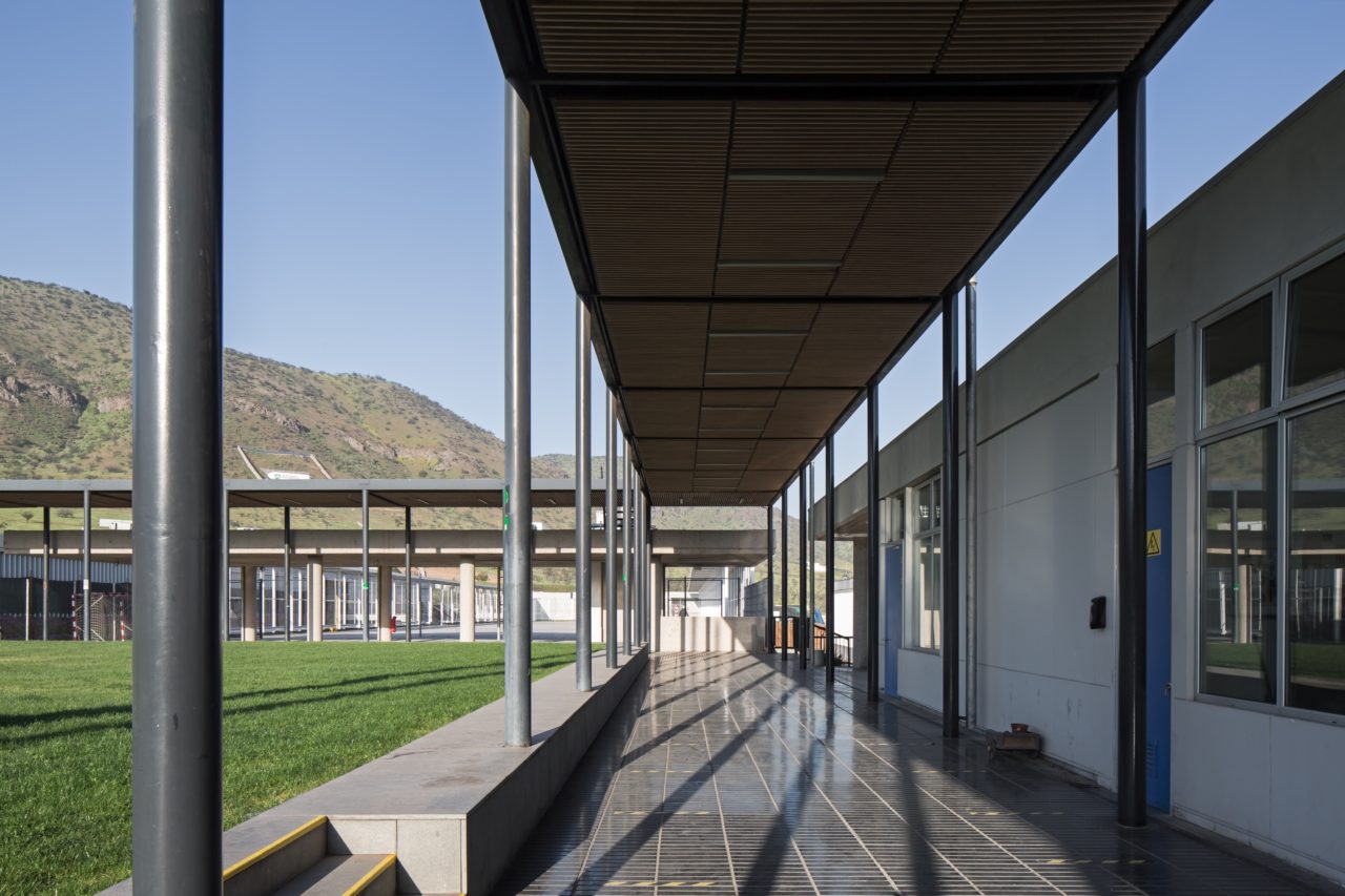 Lycée Antoine De-Saint Exupéry Chicureo by Mas Fernandez Arquitectos