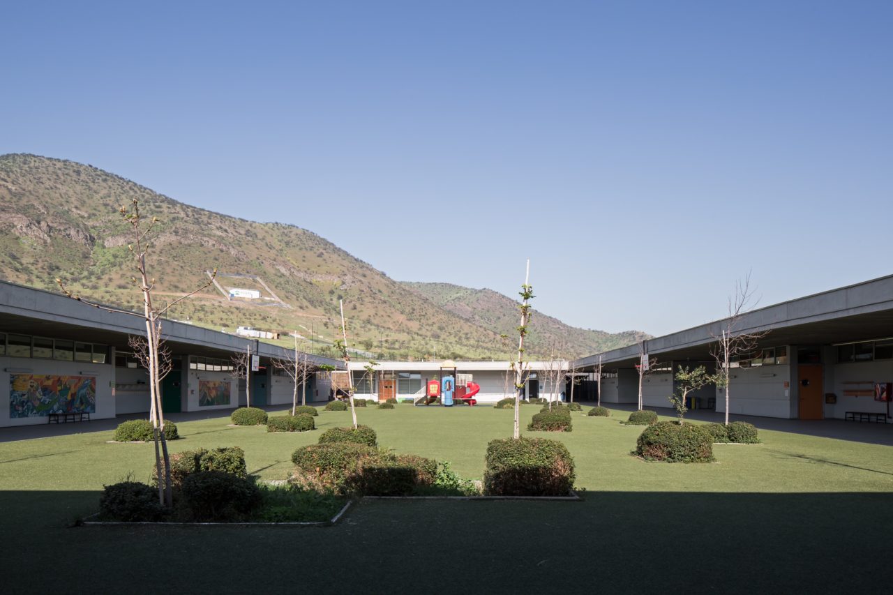 Lycée Antoine De-Saint Exupéry Chicureo by Mas Fernandez Arquitectos