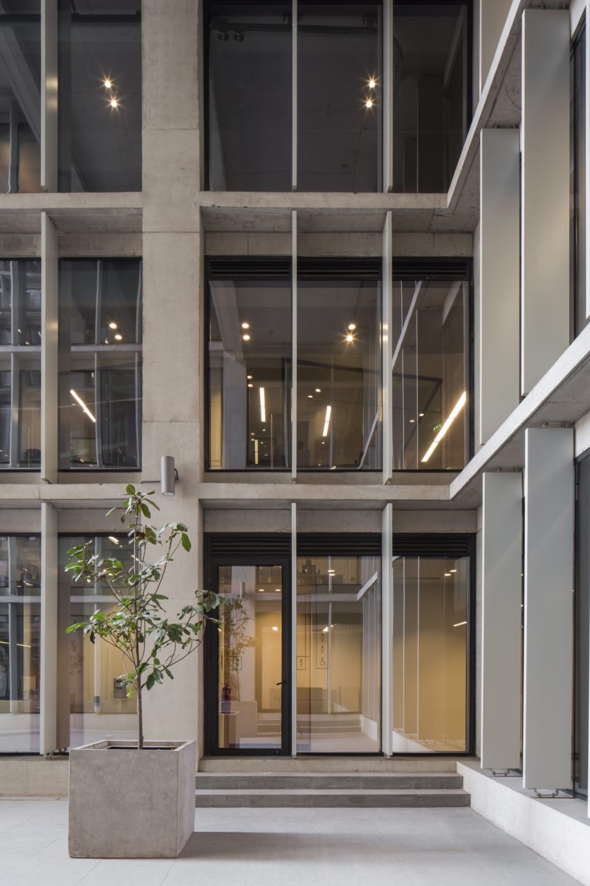 Centenario Building by Gonzalo Mardones Viviani