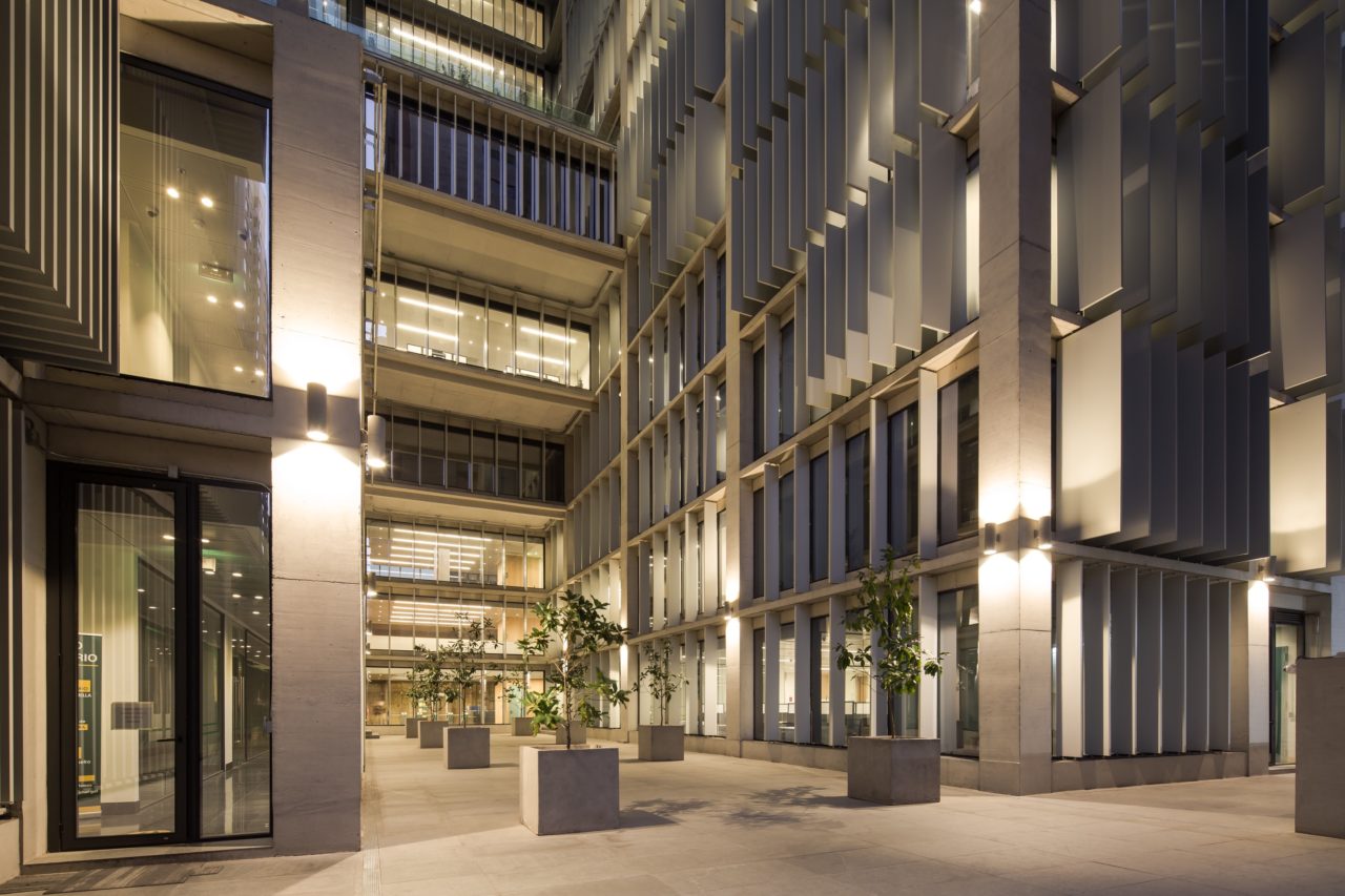 Centenario Building by Gonzalo Mardones Viviani