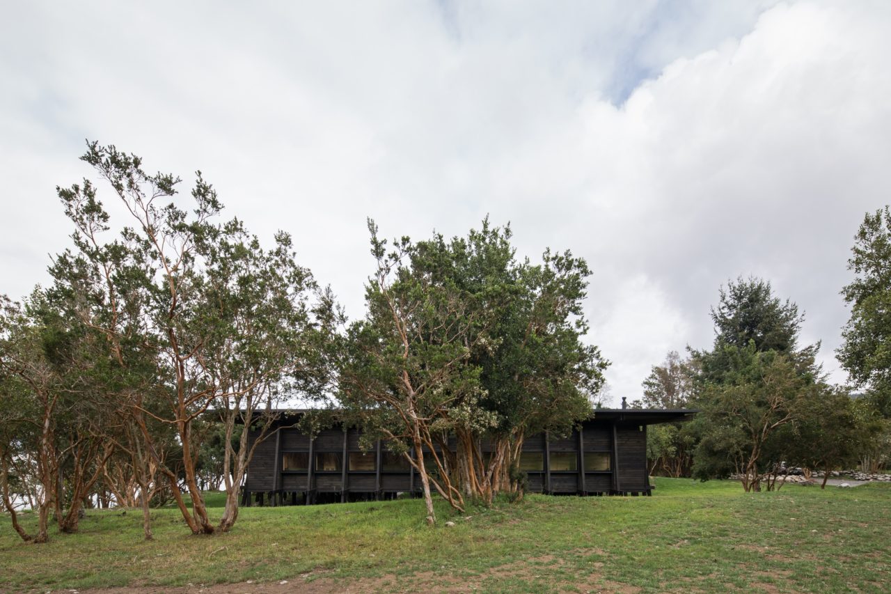 Casa Lago Ranco / Guillermo Hevia + Catalina Poblete