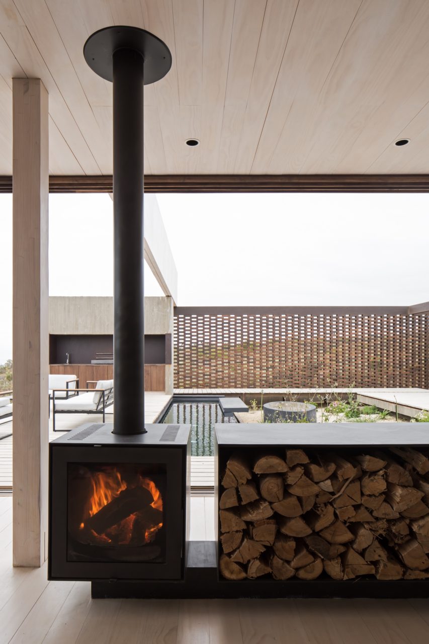 Las Vizcachas House by Juan Pablo Ureta