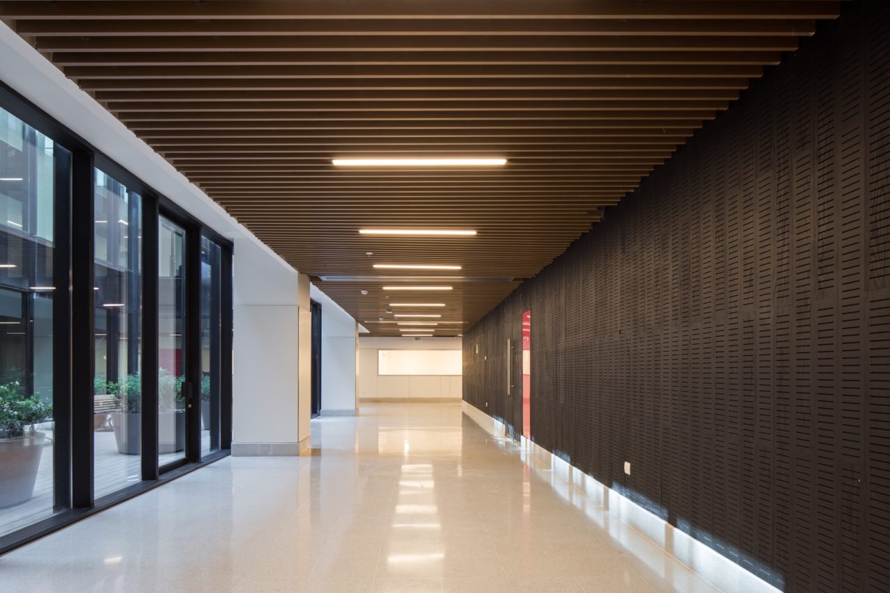 Hospital Felix Bulnes by BBATS + Tirado