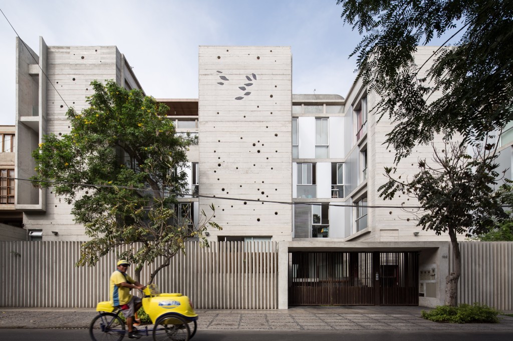 Building in Chacarilla by Barclay & Crousse (8)