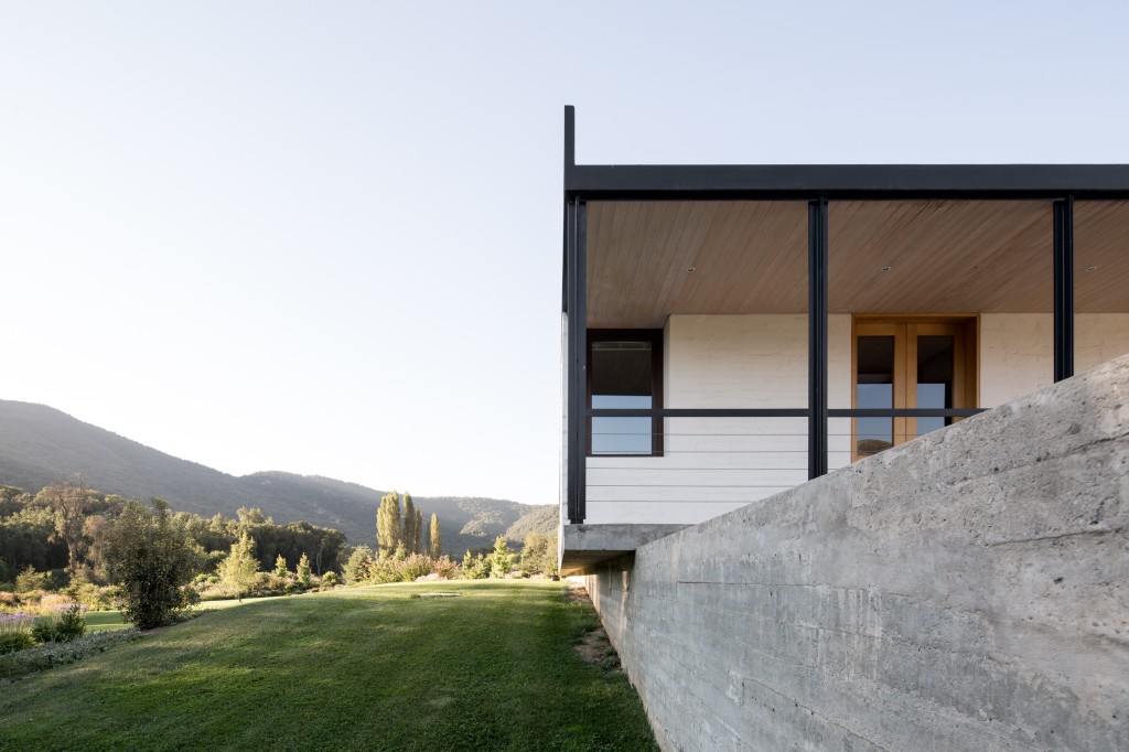 House in Pilay by Duval+Vives Arquitectos (22)