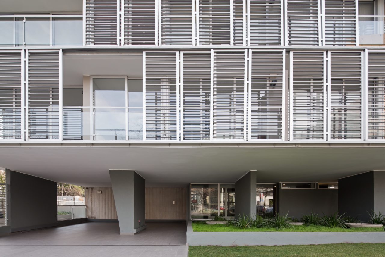EY32 by Alvano + Riquelme Arquitectos