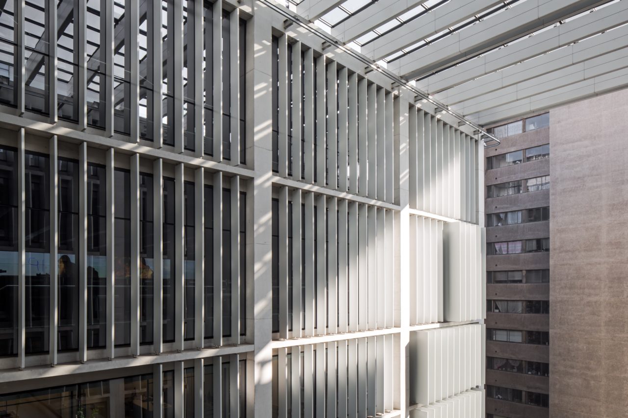 Centenario Building by Gonzalo Mardones Viviani
