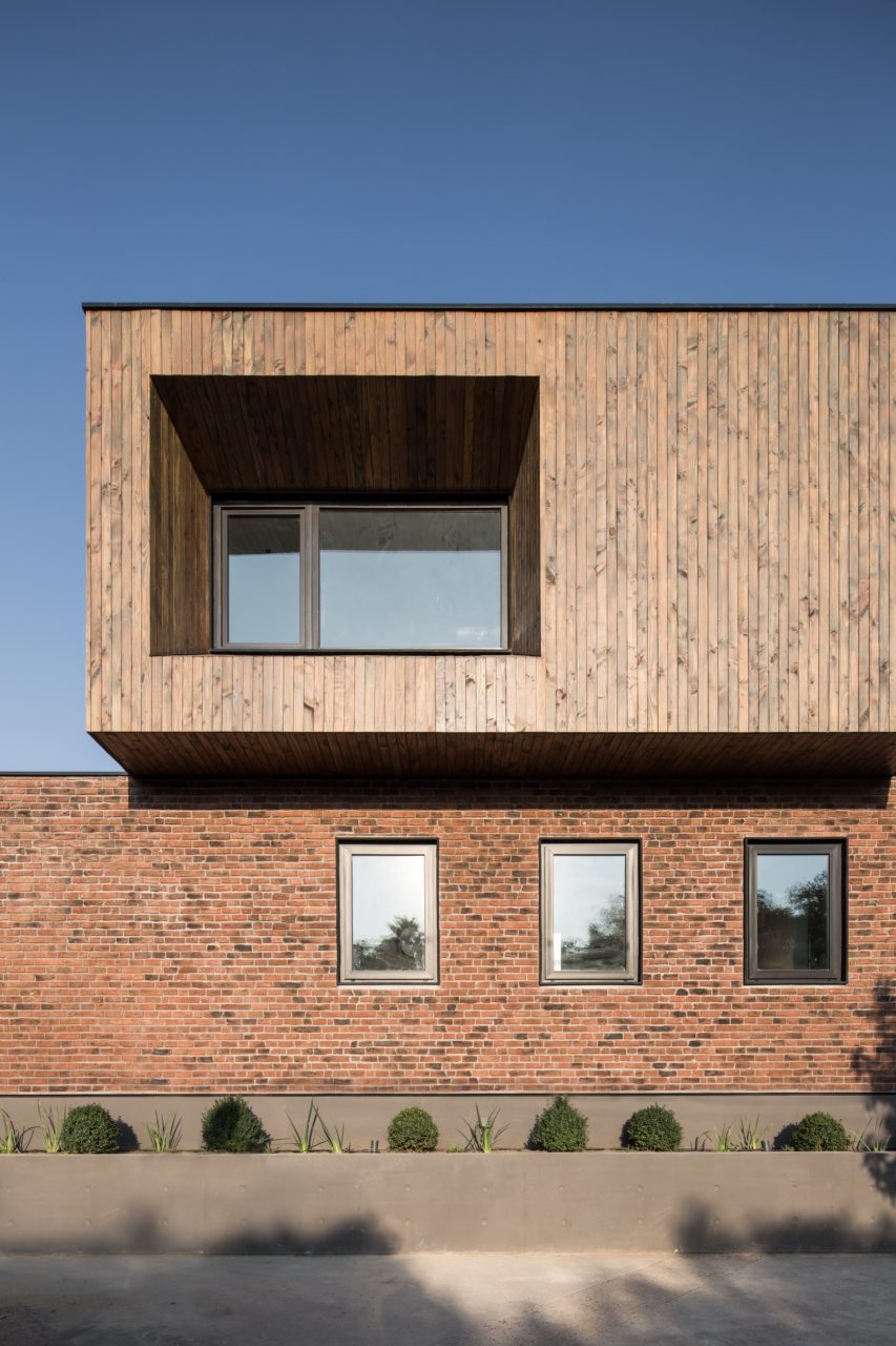 Casa Los Lomajes by APIO Arquitectos